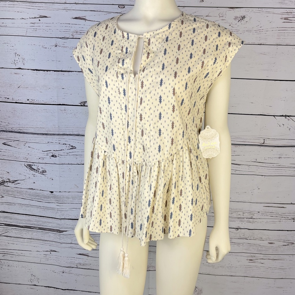 🆕 Altar’d State Mini Sleeve Blouse / Top Ruffle Hem Western Boho Size Medium